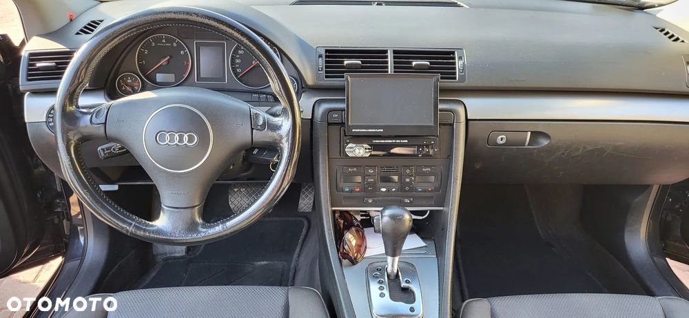 Audi A4 Avant - 8