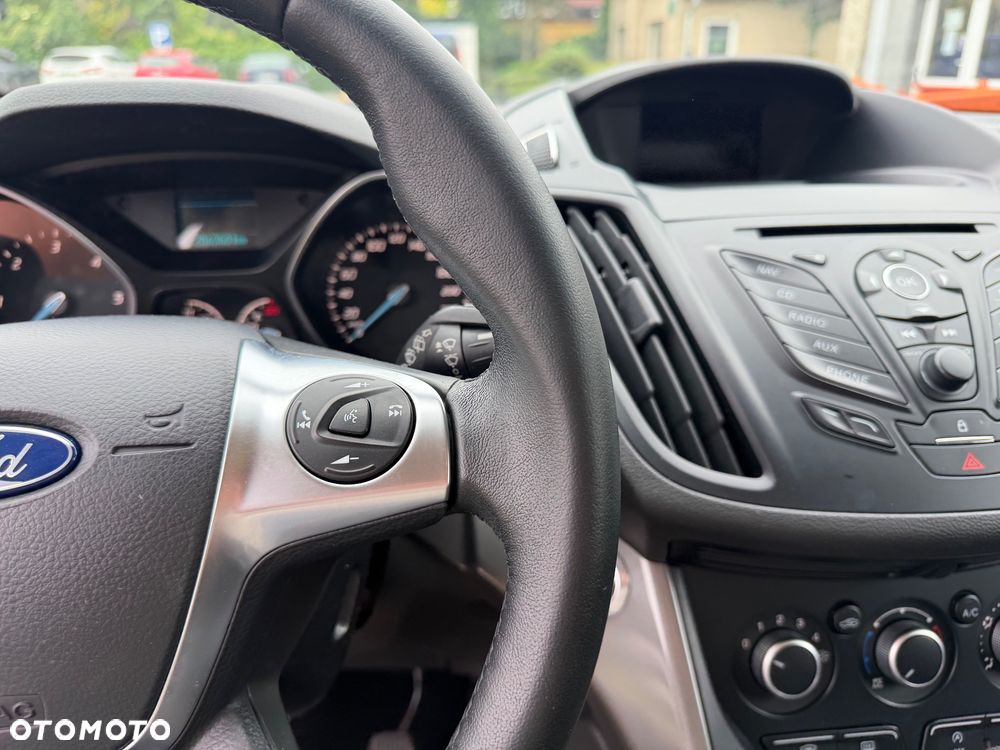 Ford Kuga - 23