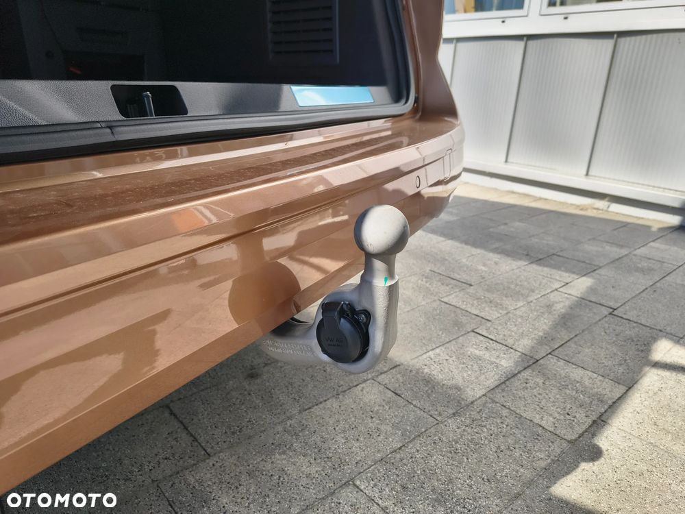 Volkswagen Multivan 2.0 TDI L2 Style DSG - 27