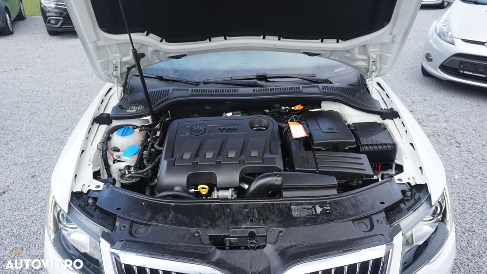 Skoda Superb 2.0 TDI Green tec DSG Elegance - 31