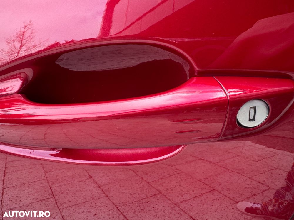 Peugeot 3008 225 e-EAT8 GT - 32