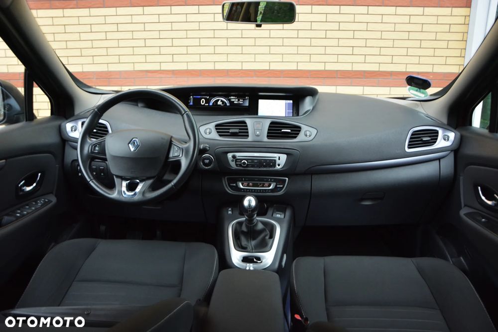 Renault Scenic ENERGY TCe 130 INITIALE PARIS - 32