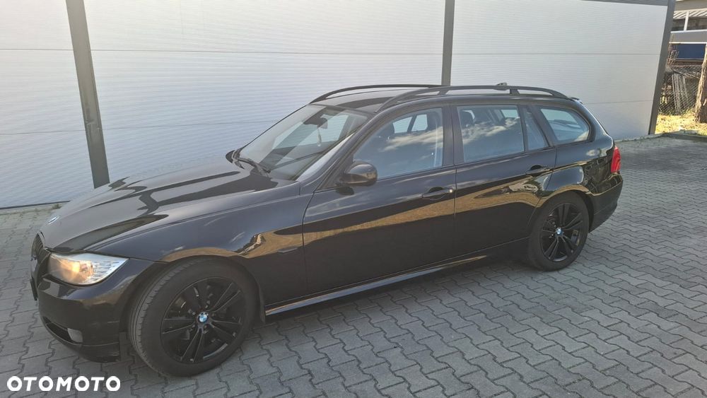 BMW Seria 3 318d - 4