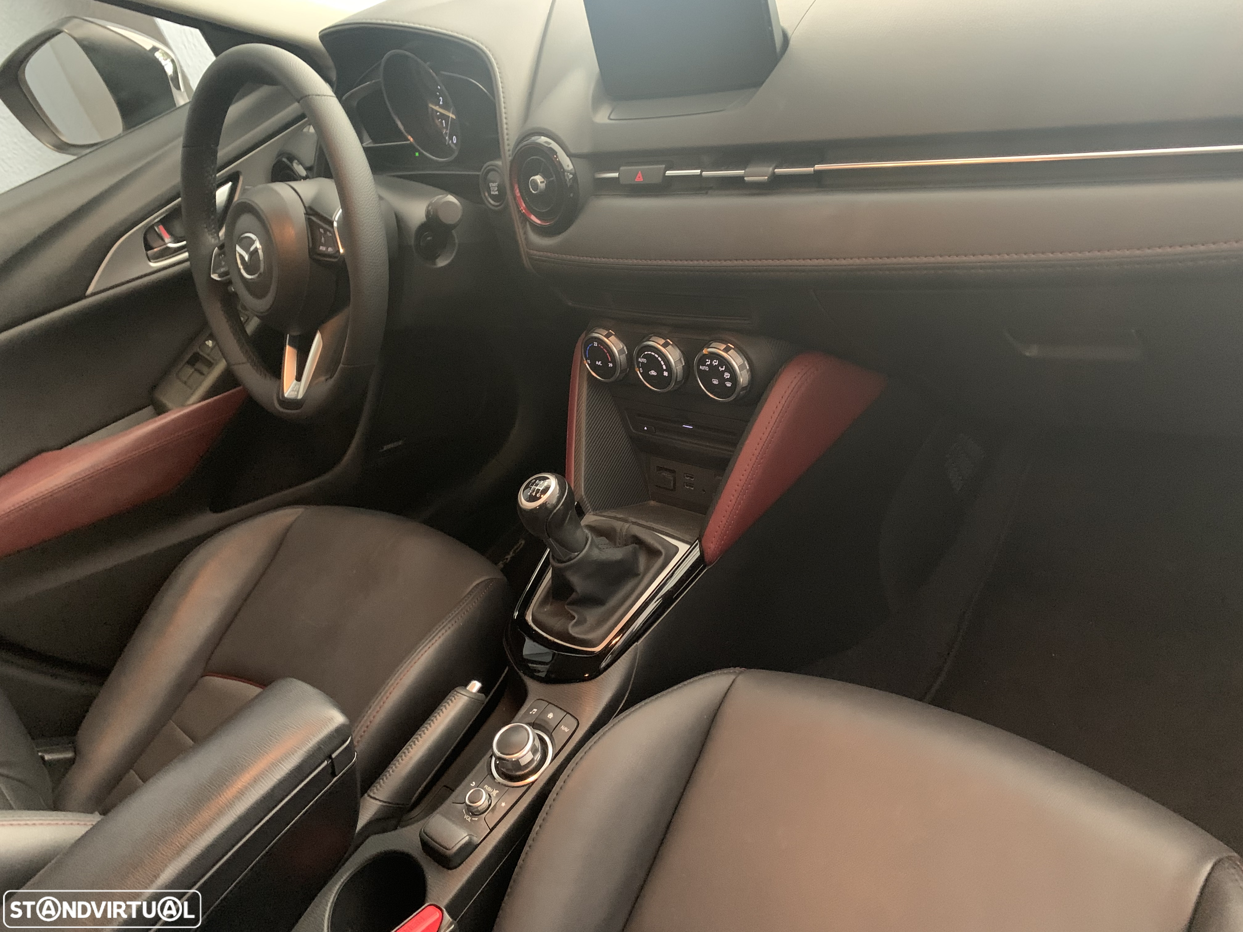 Mazda CX-3 1.5 Sky.Excellence HT Navi - 17