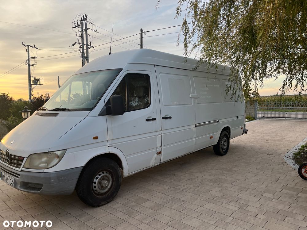 Mercedes-Benz Sprinter - 3