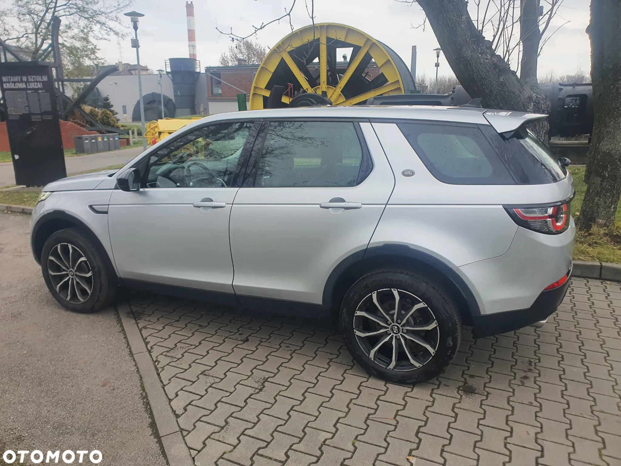 Land Rover Discovery Sport 2.0 TD4 Pure - 11