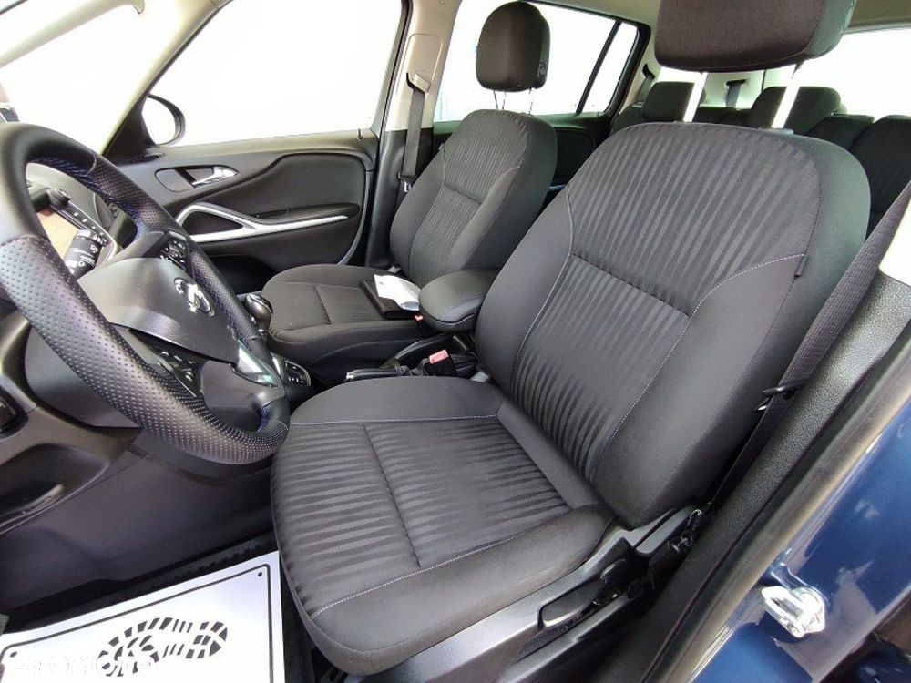 Opel Zafira - 10