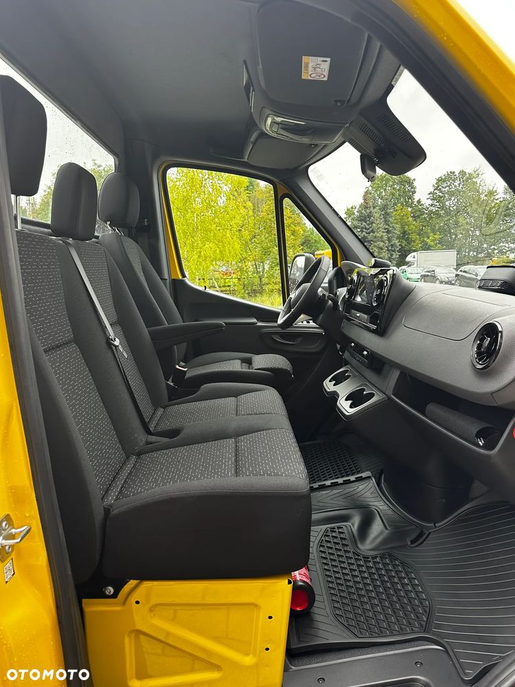 Mercedes-Benz Sprinter - 27