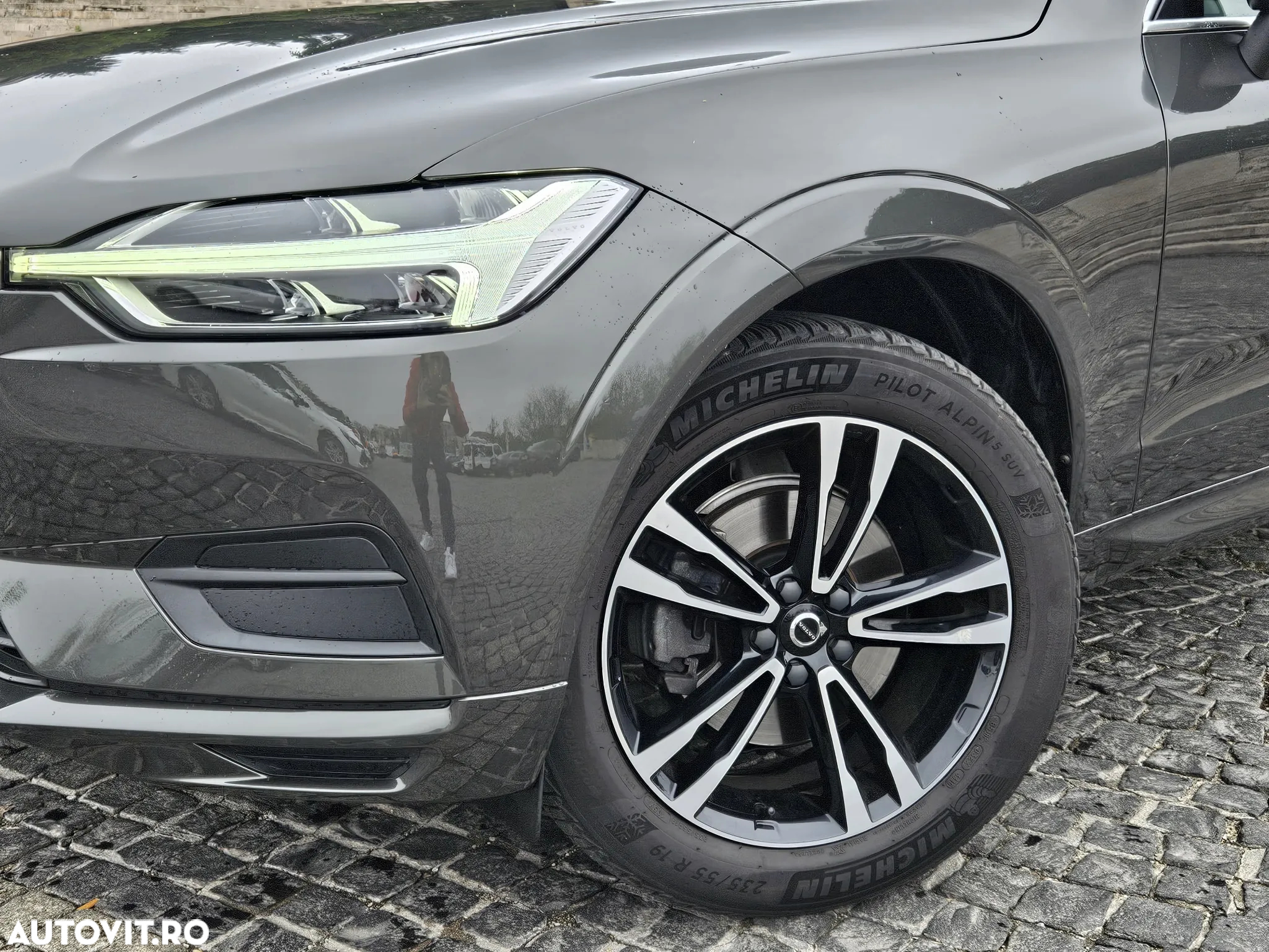Volvo XC 60 D4 Momentum Pro - 25