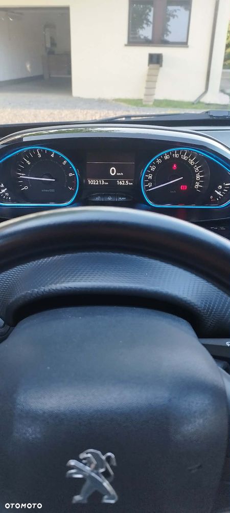 Peugeot 2008 PureTech 110 Style - 18