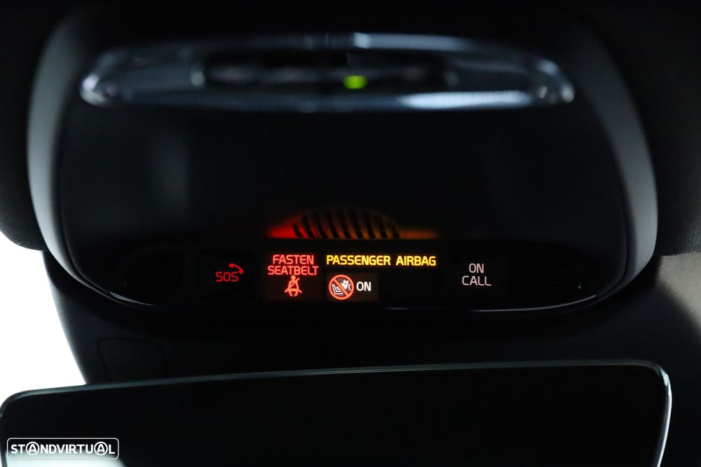 Volvo V60 2.0 D4 R-Design Geartronic - 31