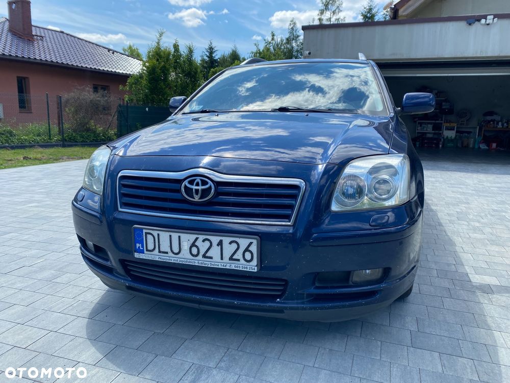 Toyota Avensis 1.8 VVT-i Luna - 1
