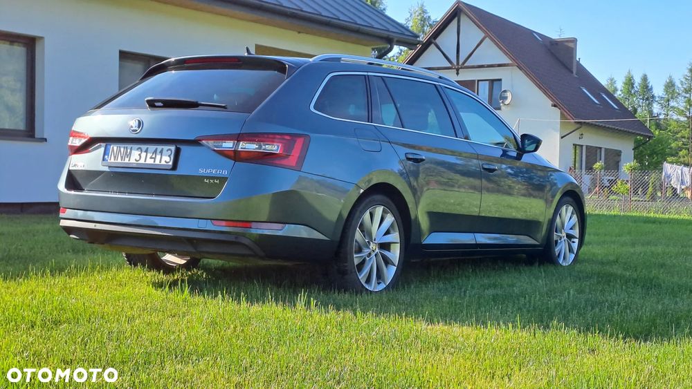 Skoda Superb 2.0 TDI 4x4 DSG Premium Edition - 9