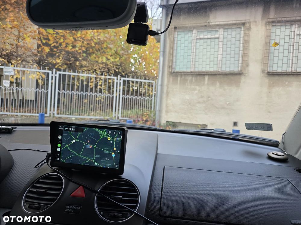 Volkswagen New Beetle - 7