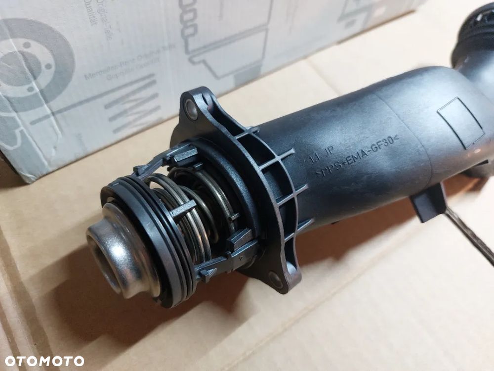 Termostat Mercedes M278 M157 V8 A2782000815 - 2
