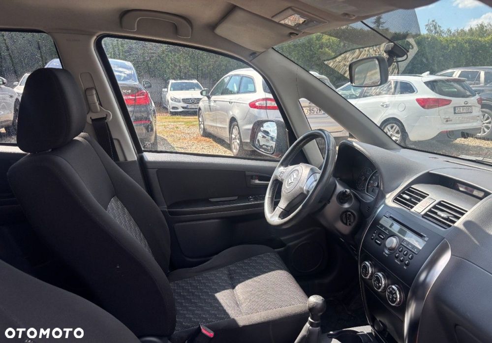 Suzuki SX4 - 11