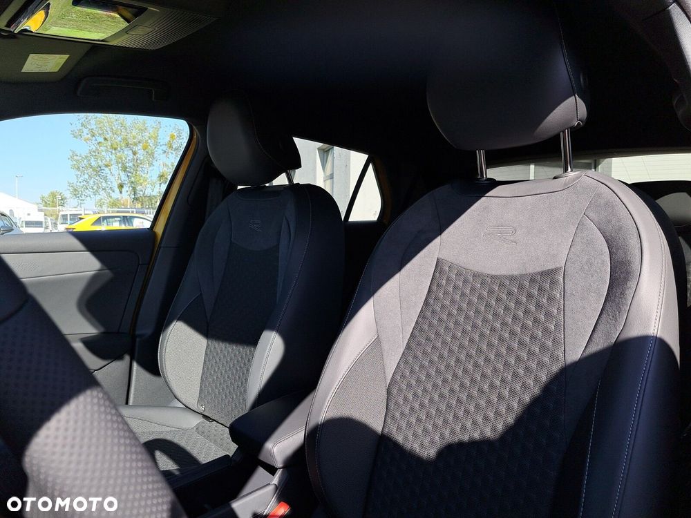 Volkswagen T-Roc 1.5 eTSI R-Line DSG - 18