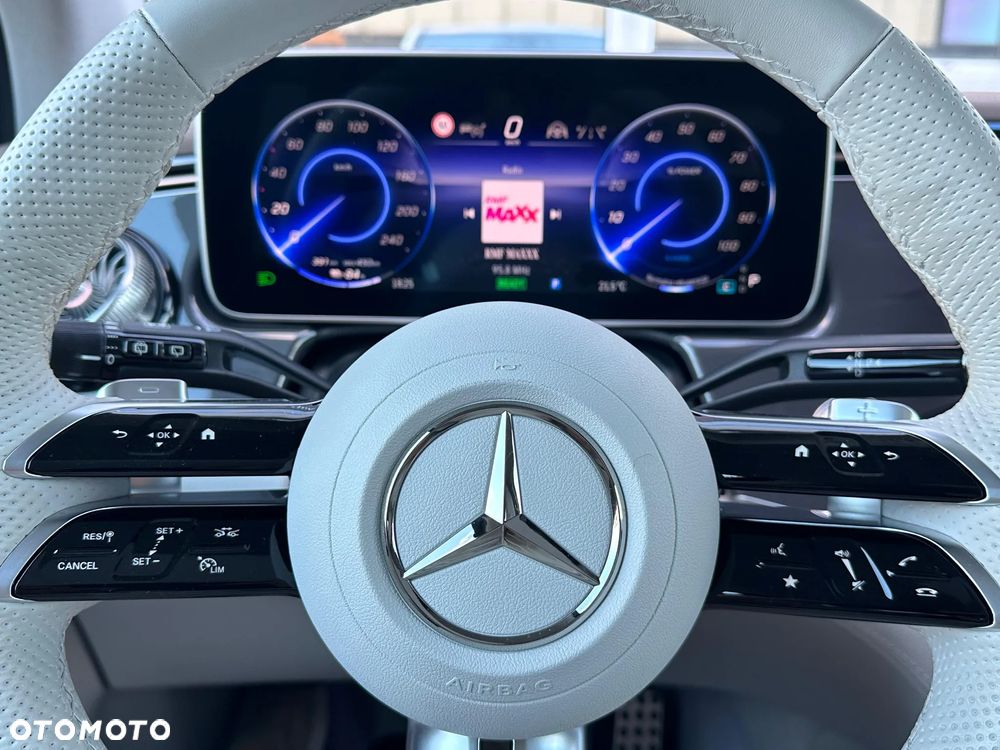 Mercedes-Benz EQE 350 89kWh 4-Matic AMG Line - 13