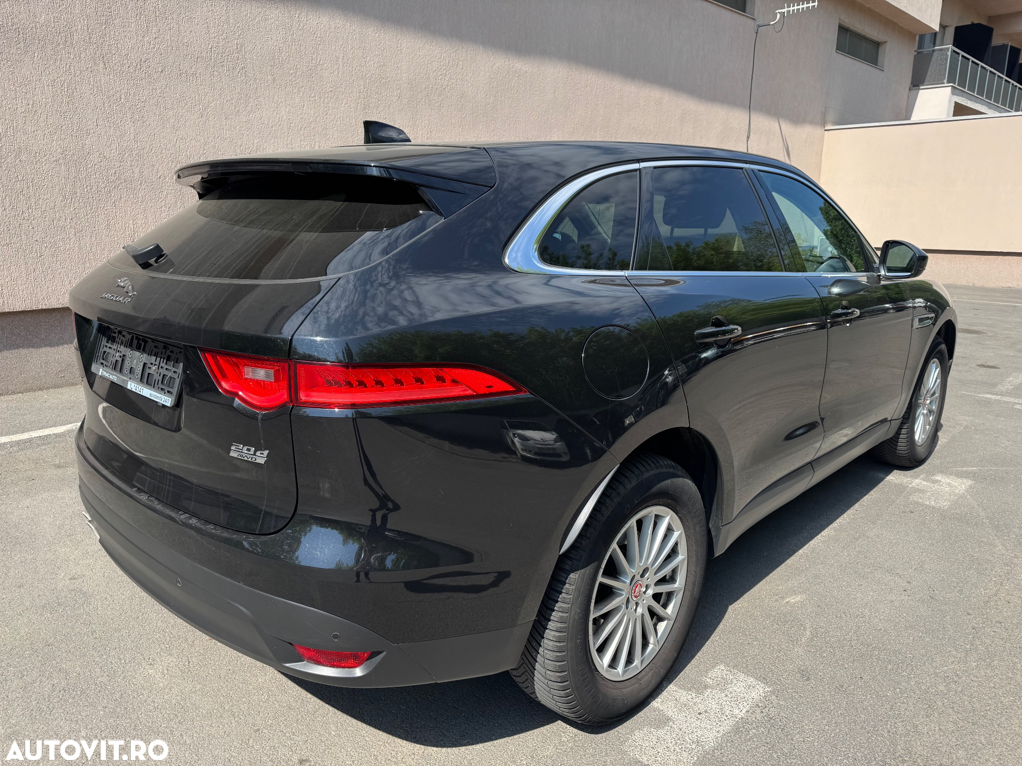 Jaguar F-Pace 20d AWD Prestige - 8