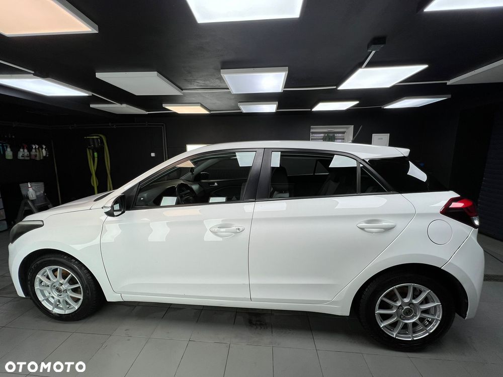 Hyundai i20 1.1 CRDi Comfort - 3