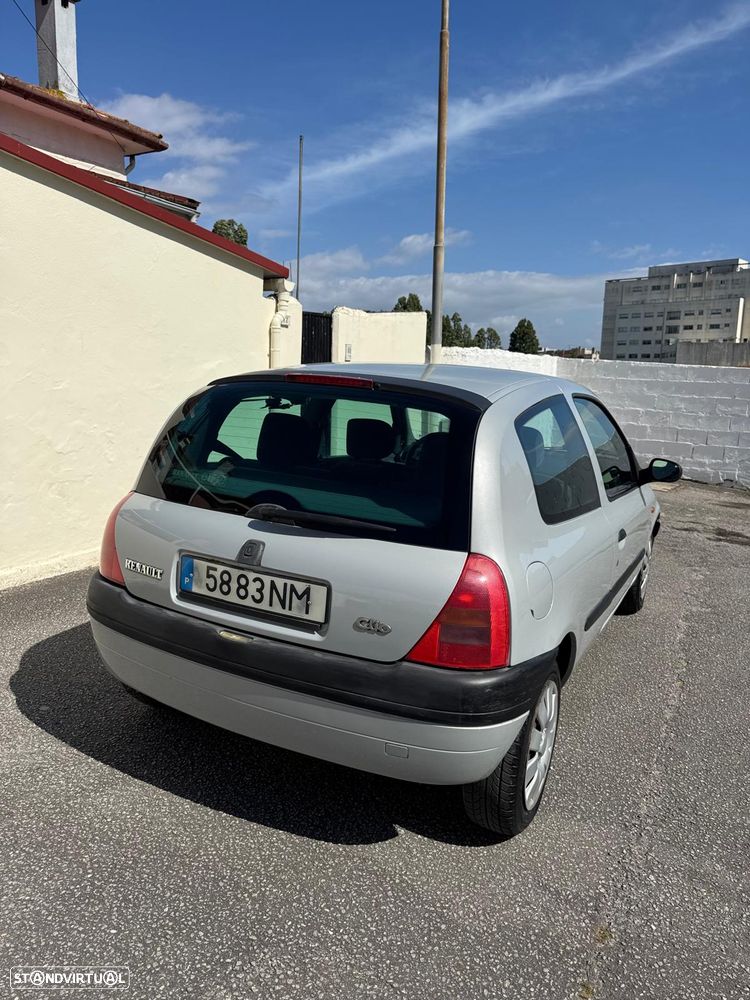 Renault Clio - 3