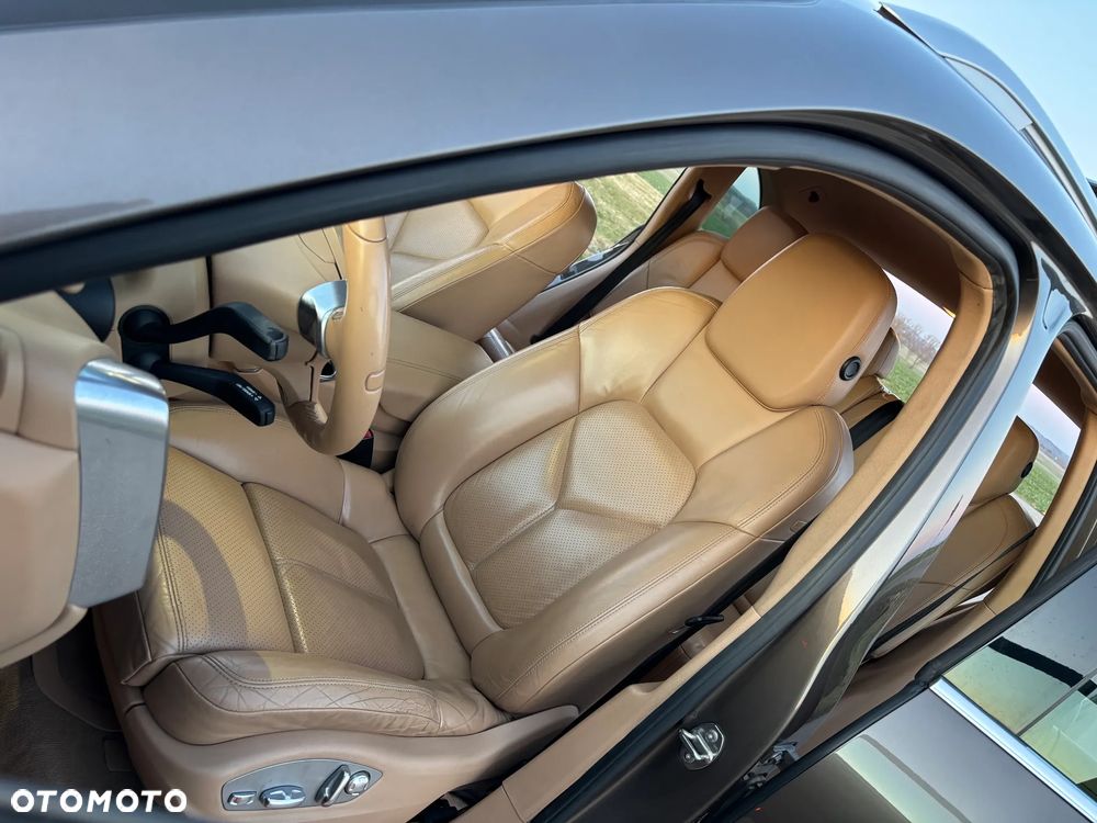 Porsche Cayenne Tiptronic S - 17