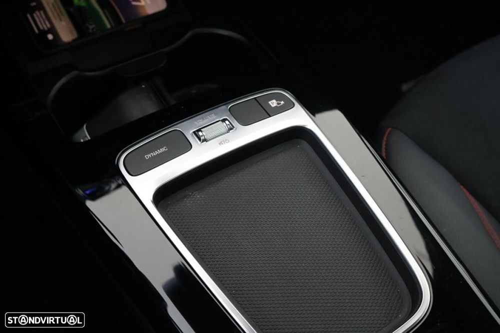 Mercedes-Benz A 250 e - 35