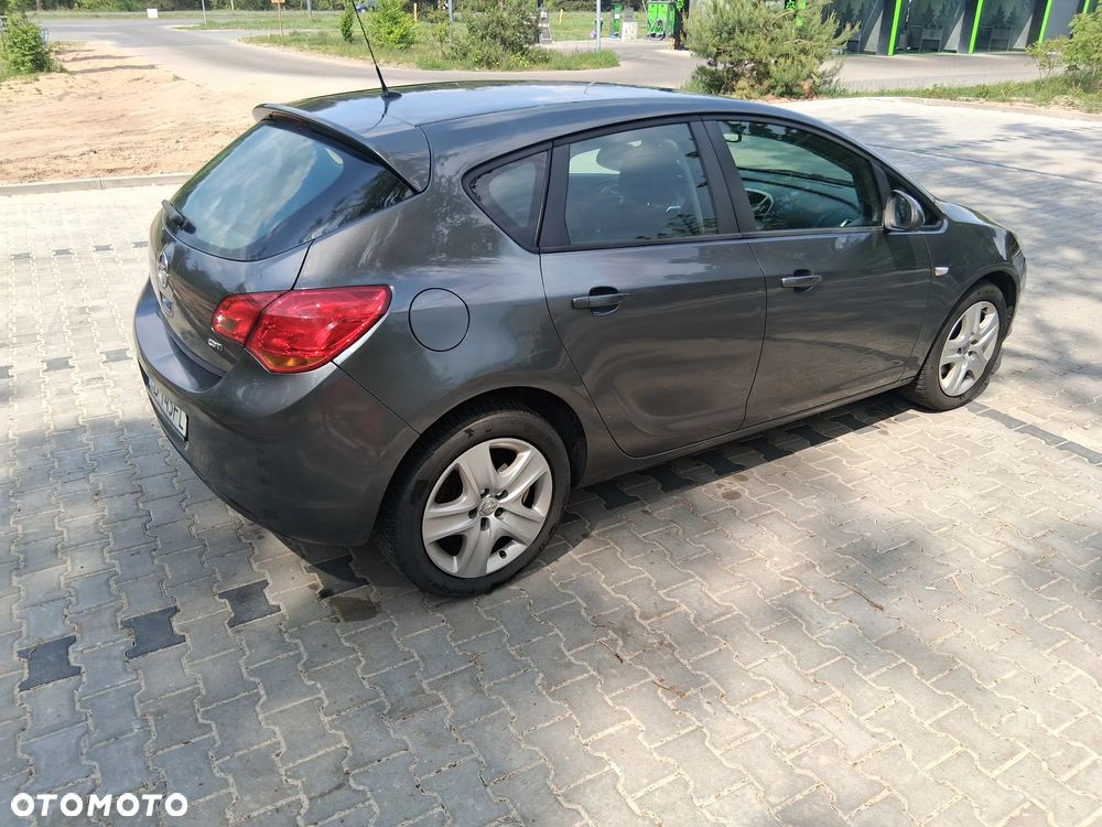 Opel Astra 1.7 CDTI - 4