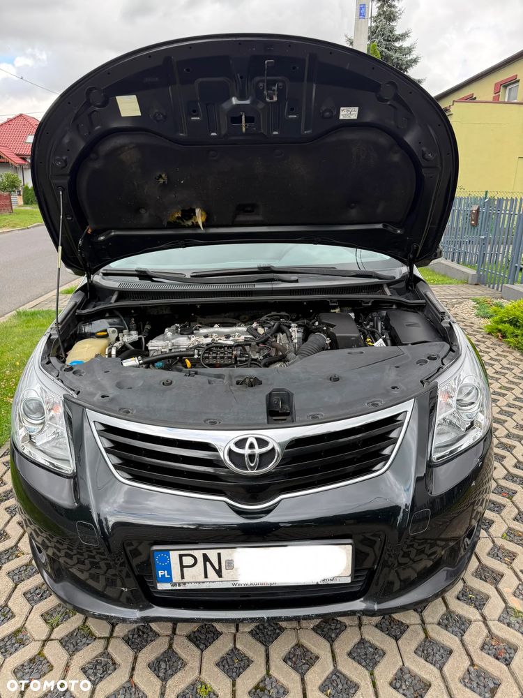 Toyota Avensis 1.8 Sol - 5