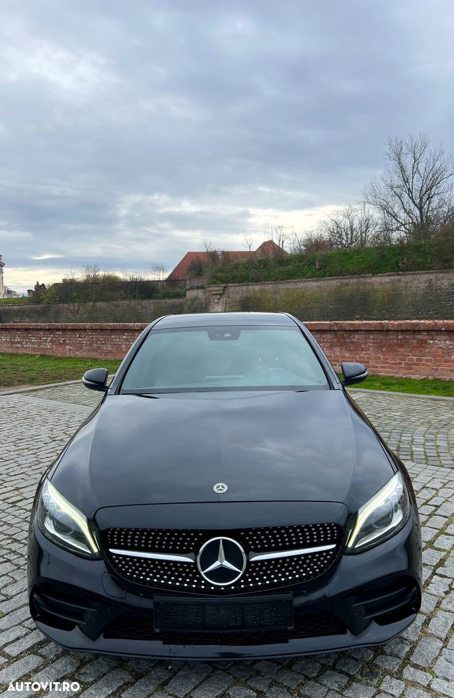 Mercedes-Benz C 220 d T 9G-TRONIC AMG Line - 12