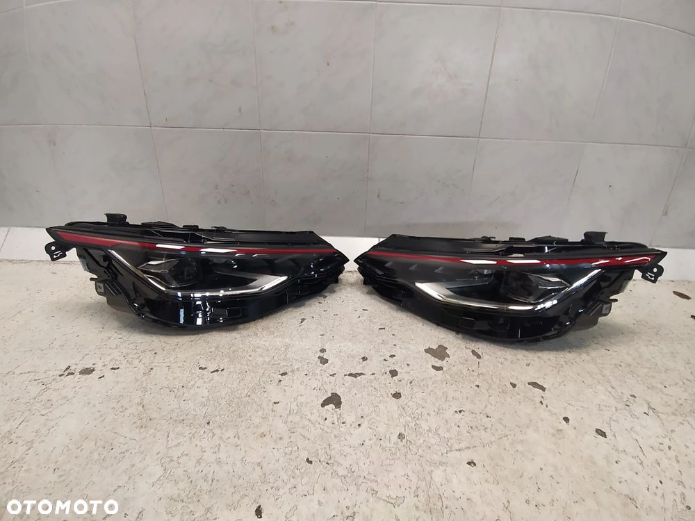 VW GOLF 8 VIII GTI LIFT LAMPY LAMPA REFLEKTORY REFLEKTOR PRZÓD PRZEDNIE MATRIX LED IQ LIGHT RED PRAWA LEWA PRZETWORNICA EU ORYGINAŁ - 2