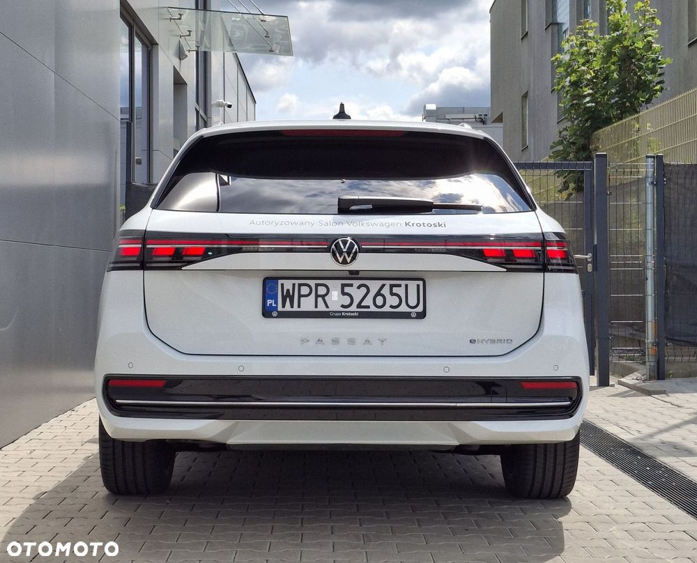 Volkswagen Passat - 6