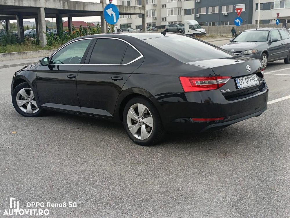 Skoda Superb 2.0 TDI Ambition - 4