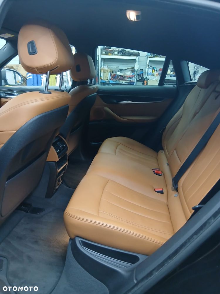 BMW X6 xDrive30d - 10
