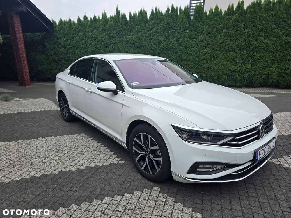 Volkswagen Passat 2.0 TDI Elegance DSG - 12
