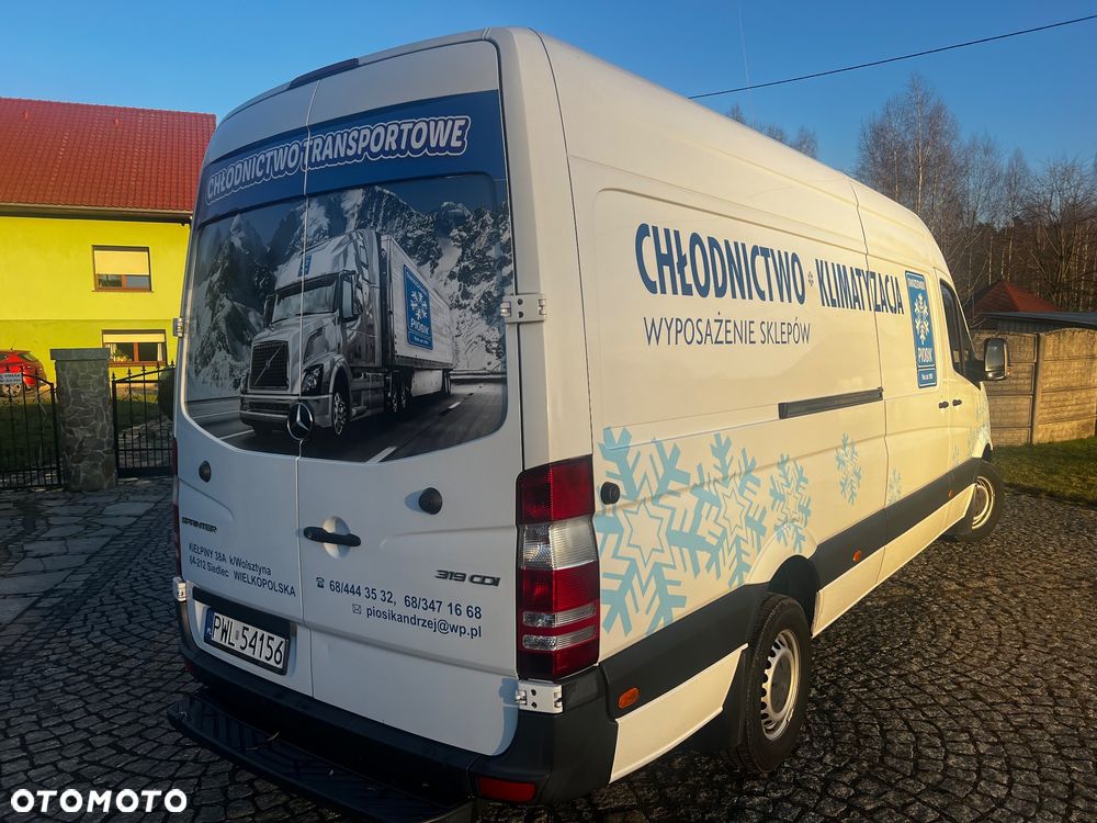 Mercedes-Benz Sprinter - 14