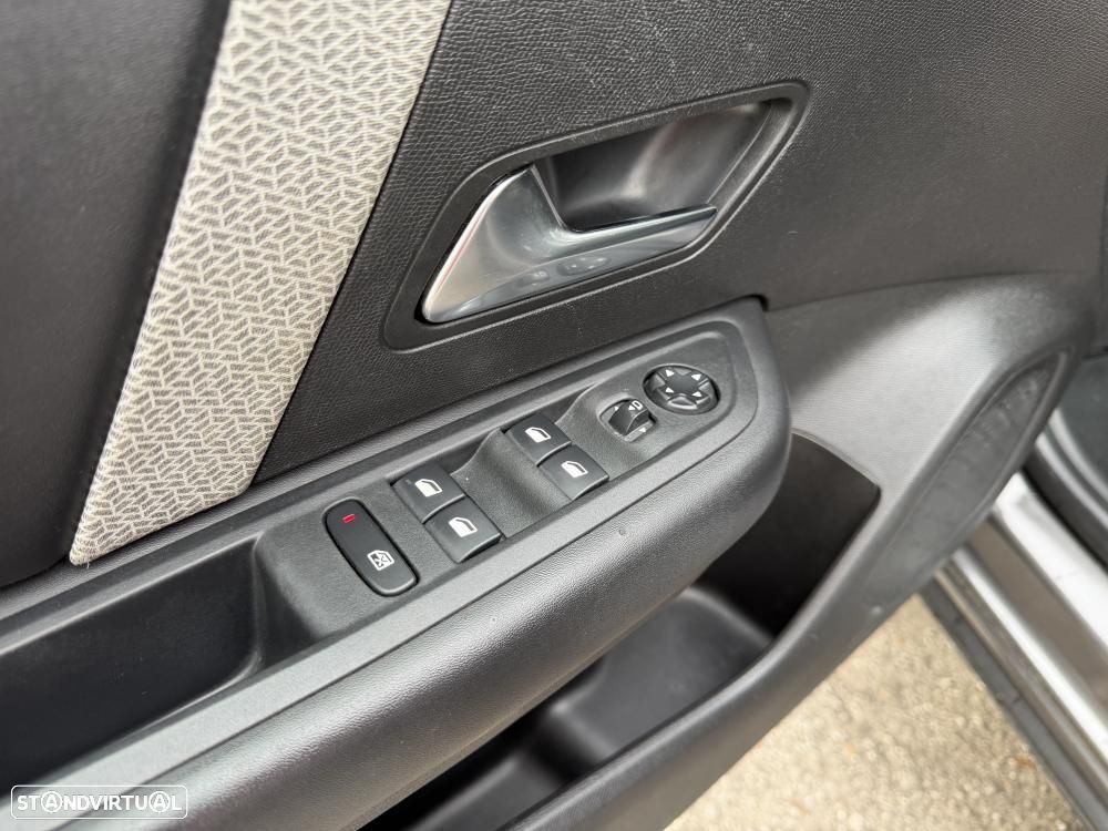 Citroën e-C4 50 kWh E-Series Collection - 19