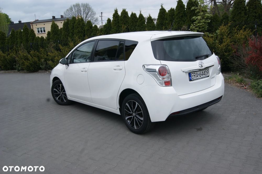 Toyota Verso 1.8 5-Sitzer Edition S+ - 6