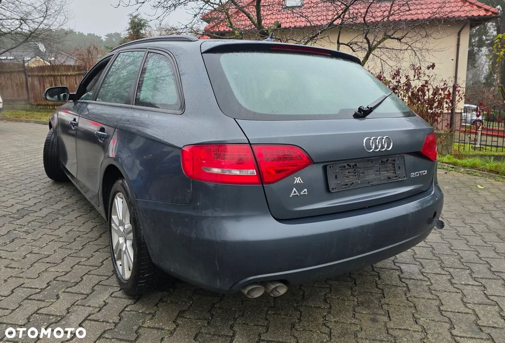 Audi A4 Avant 2.0 TDI DPF multitronic Ambiente - 6