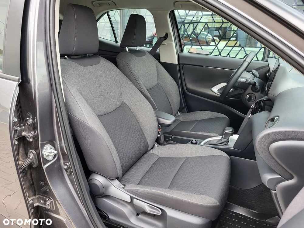 Toyota Yaris Cross Hybrid 1.5 Comfort 4x4 - 25