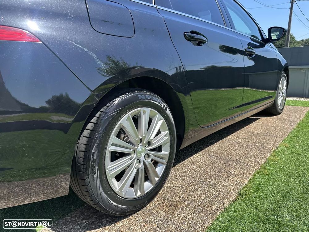 Peugeot 308 SW BlueHDi 130 EAT8 Allure Pack - 22