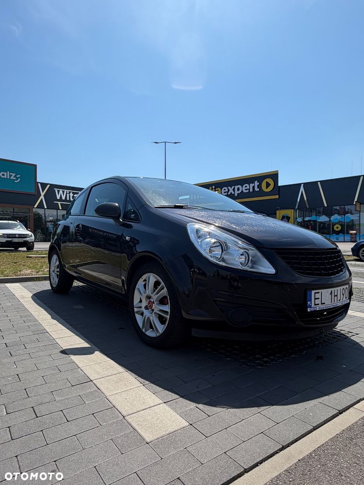 Opel Corsa 1.2 16V Cosmo - 4