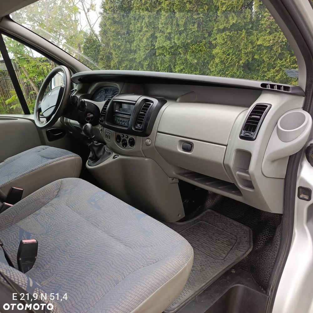 Renault Trafic - 10