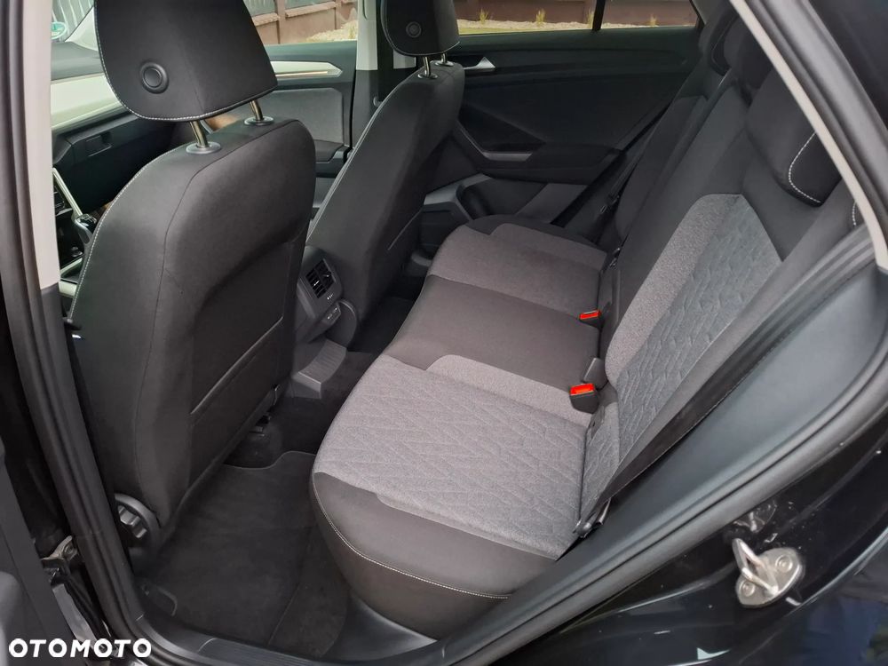 Volkswagen T-Roc 1.5 TSI OPF Move - 23