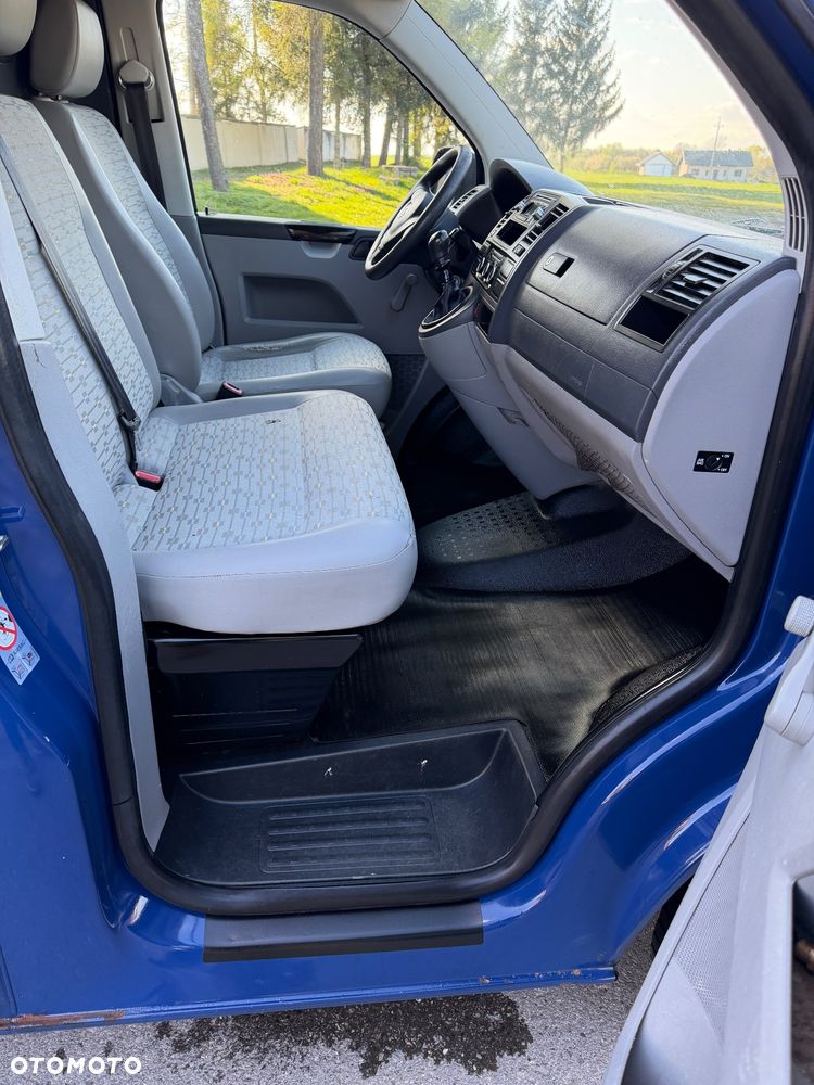 Volkswagen Transporter - 24