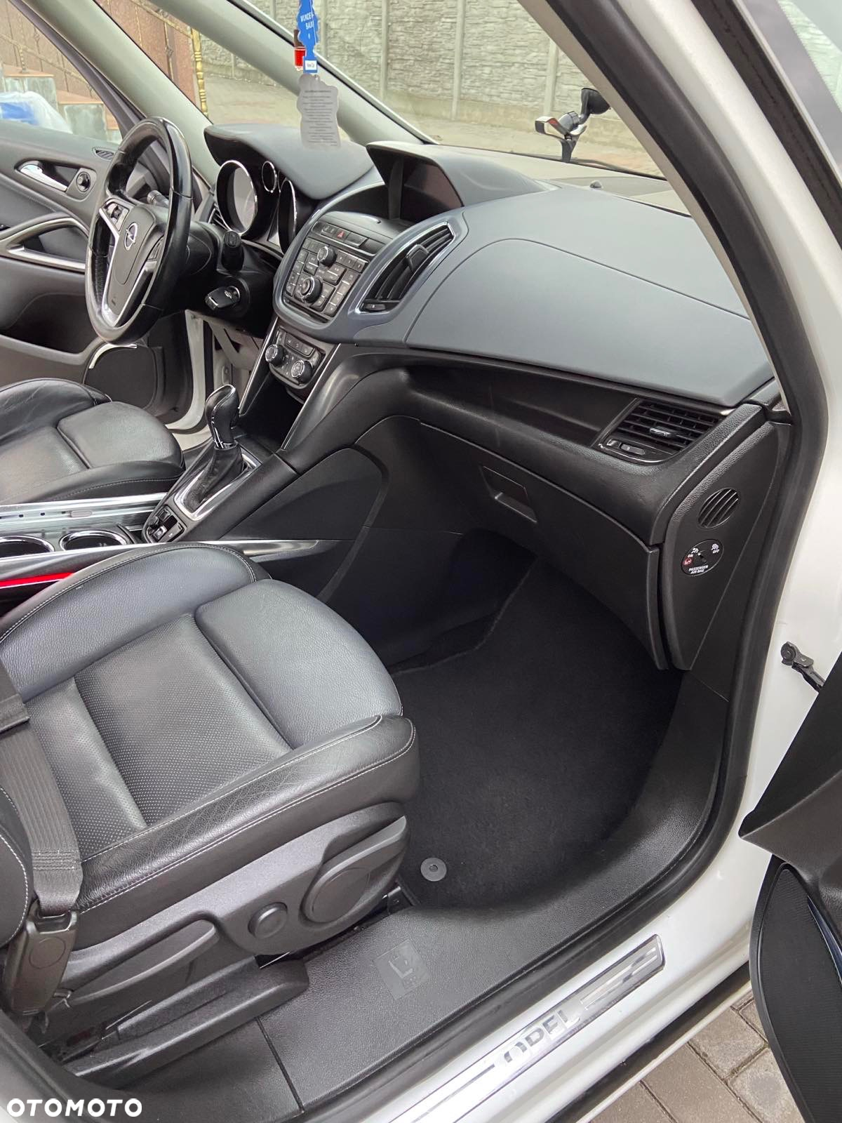 Opel Zafira 2.0 CDTI Cosmo - 9
