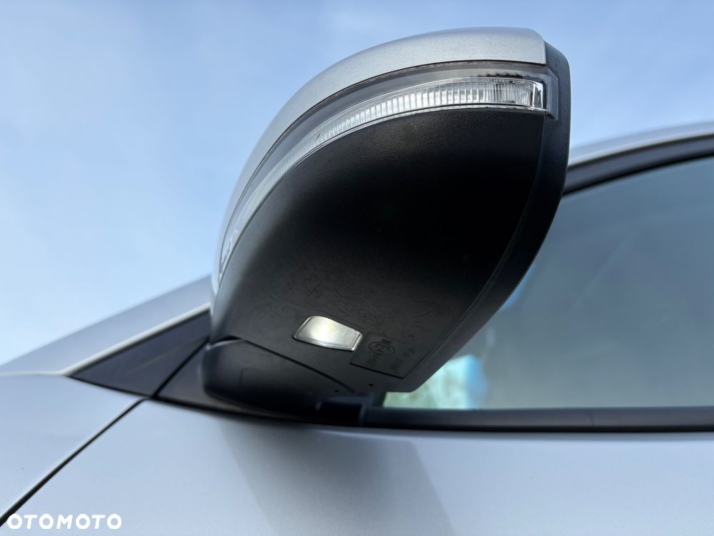 Hyundai Tucson blue 1.7 CRDi 2WD Style - 23