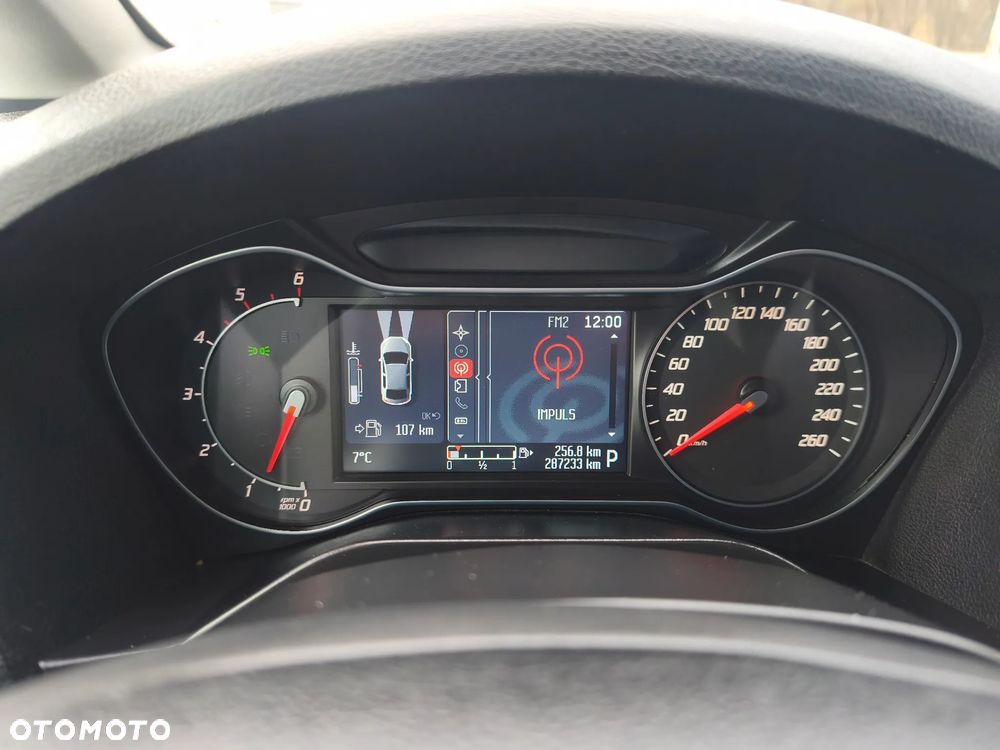 Ford Galaxy 2.0 TDCi DPF Titanium - 34