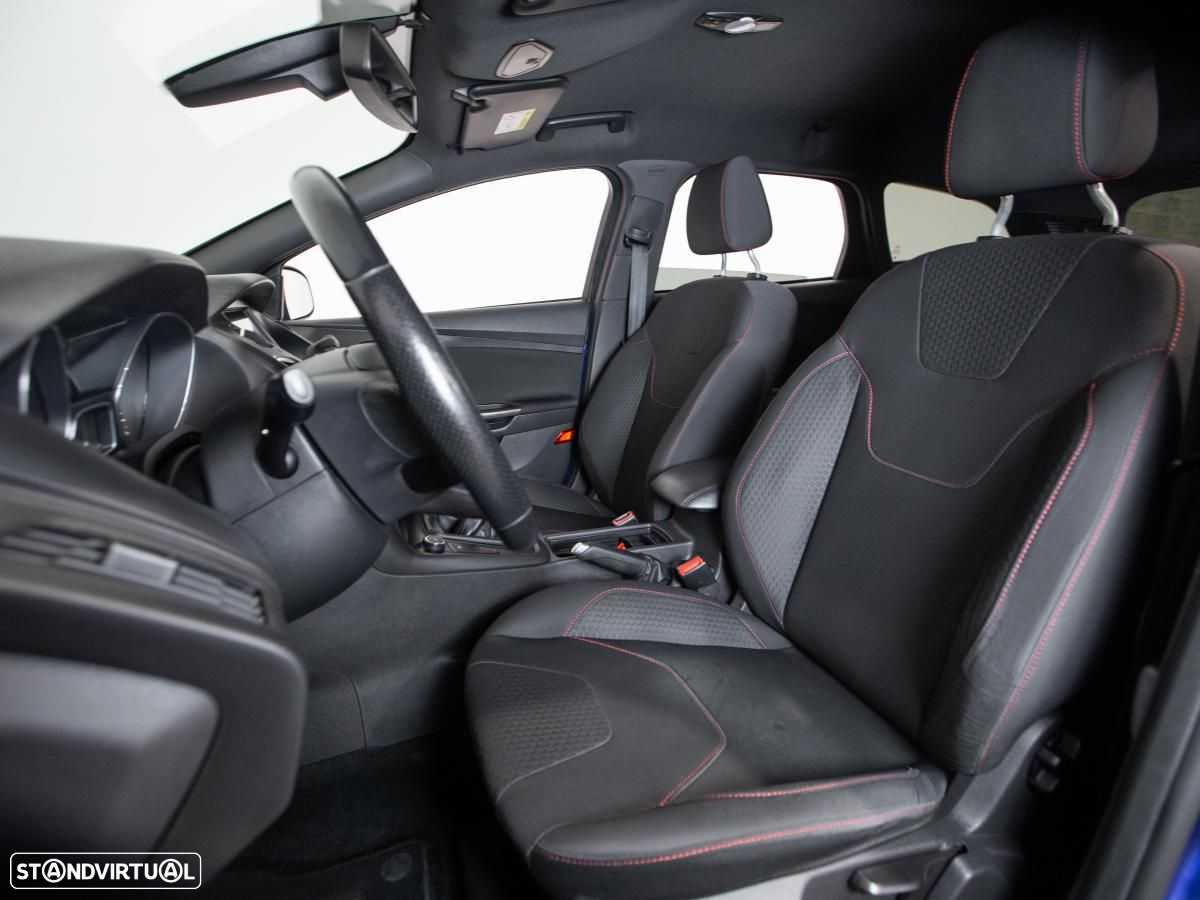 Ford Focus SW 1.5 TDCi ST-Line - 7