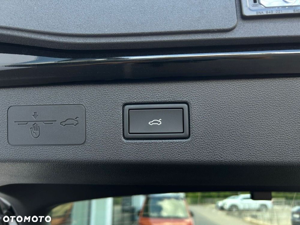 Volkswagen T-Roc - 28